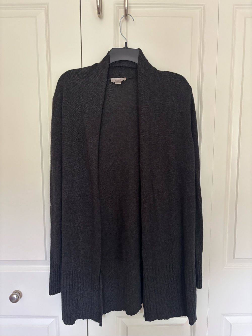 Women’s loft outlet gray open front cardigan sweater small.